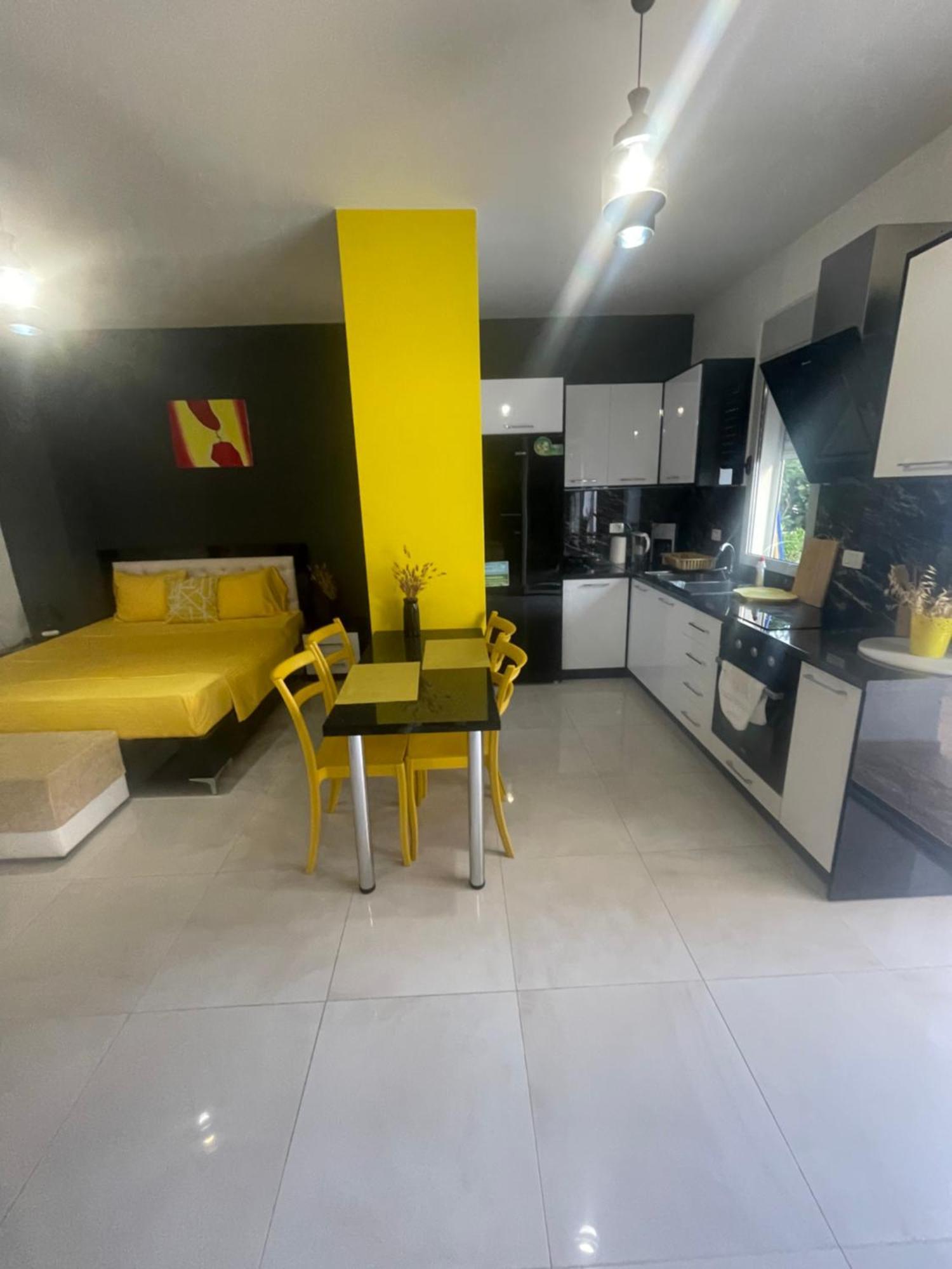 Marsela Gurma Apartments Sarandë エクステリア 写真